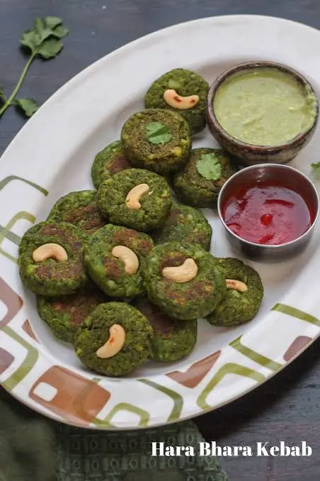 Hara bhara kabab served with mint chutney and onion salad