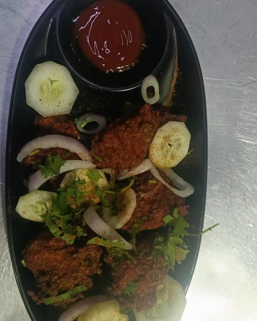 Hara bhara kabab served with mint chutney and onion salad
